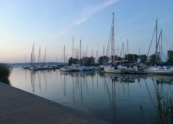 Marton Balatonszárszó